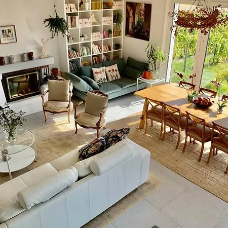 Villa Stunning 6-bed In