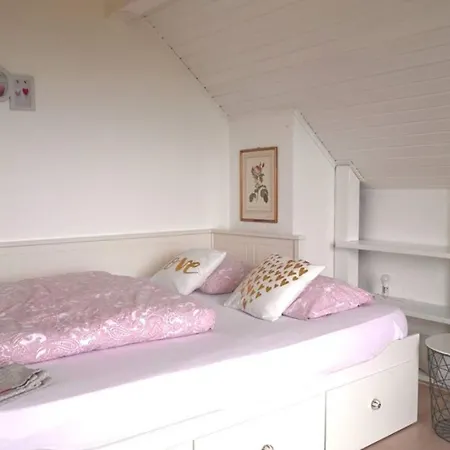 Stunning 6-bed In Etoy