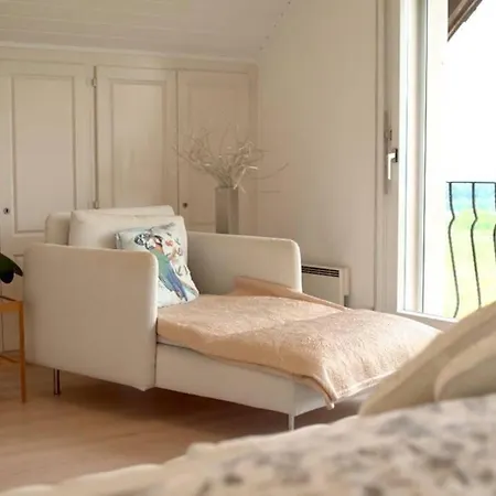Stunning 6-bed In *